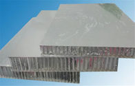 Κυψελωτή επιτροπή αργιλίου ISO14001 25mm για τη διακόσμηση τοίχων κουρτινών